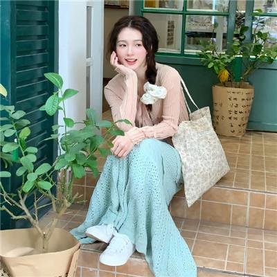 霓虹灯下的哨兵